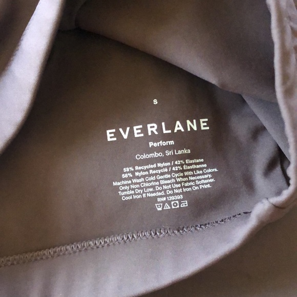 Everlane Perform set size small - Picture 3 of 3